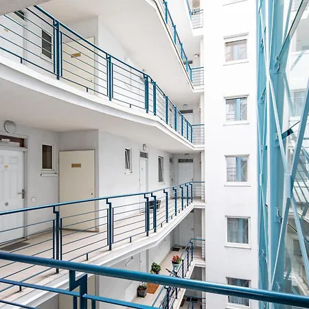 - Cozy Air Conditioned Апартаменты Будапешт
