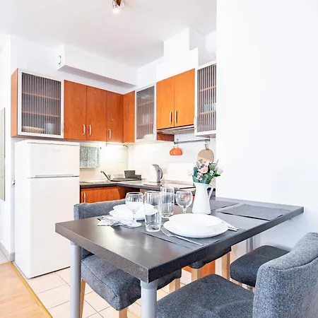 - Cozy Air Conditioned * Budapest