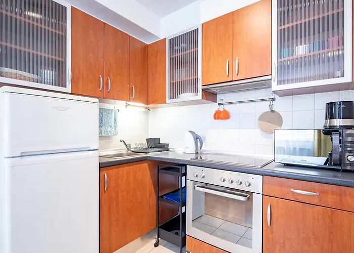 - Cozy Air Conditioned Budapest